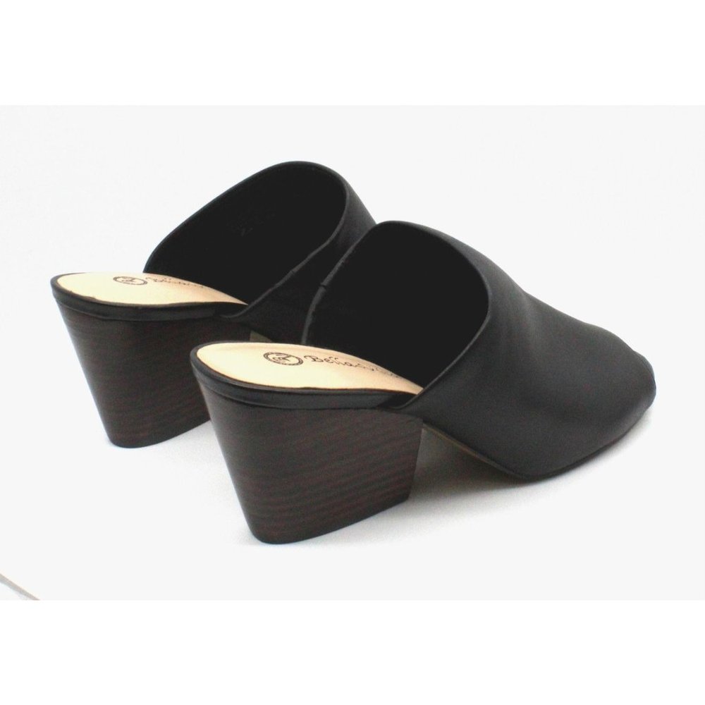 Bella Vita Kathy Mule Sandals (Women) - Picture 6 of 8
